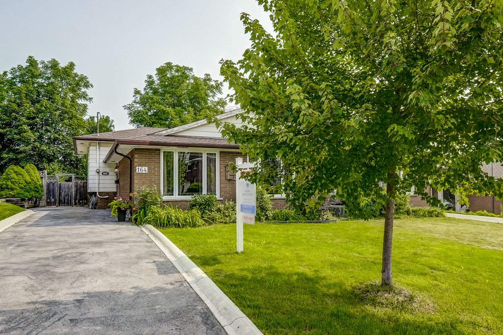 Recently SOLD ~ West Hamilton Mountain