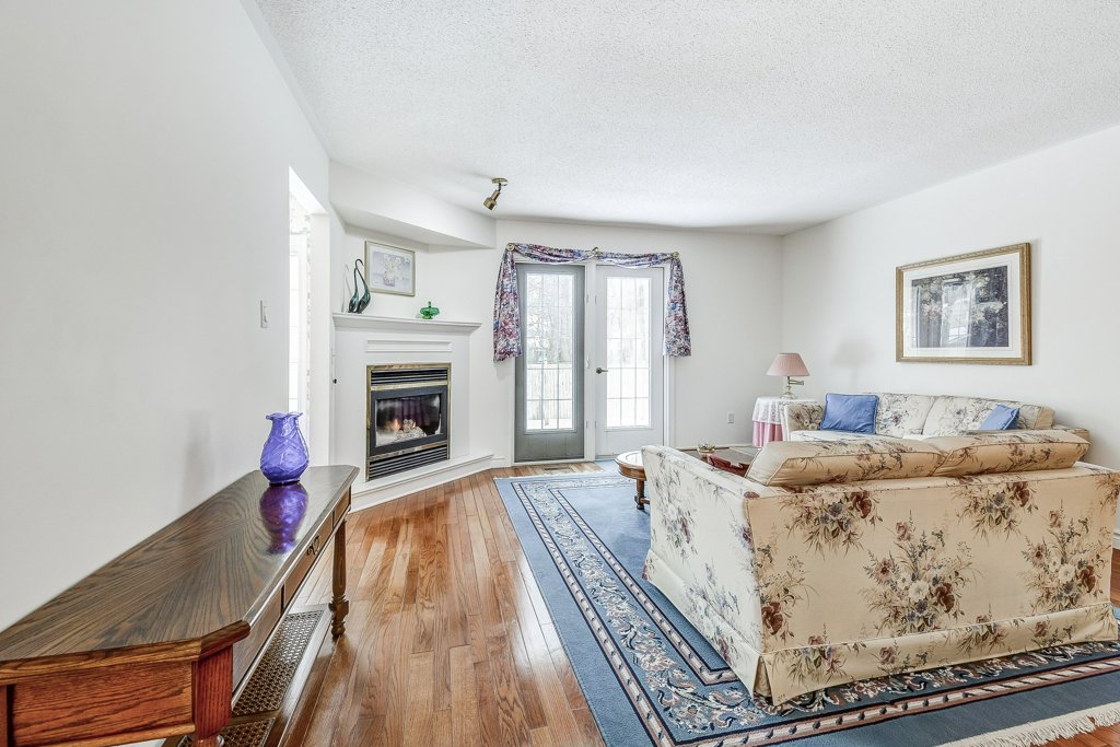 Homes For Sale & Neighbourhood Info Recently SOLD in Ancaster